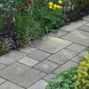 Sandstone-Aged-Grande Cobbles-lifestyle