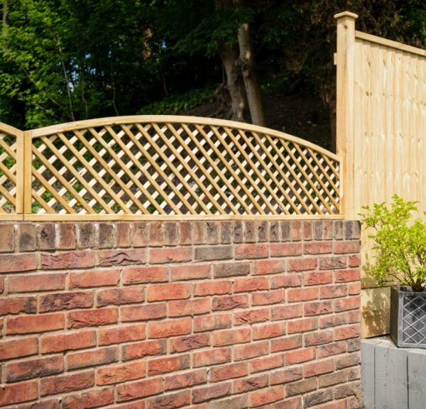 ALDDOME Grange Alderley Dome Lattice Trellis Lifestyle1