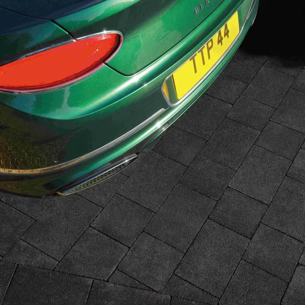 INFINITO Black Rear