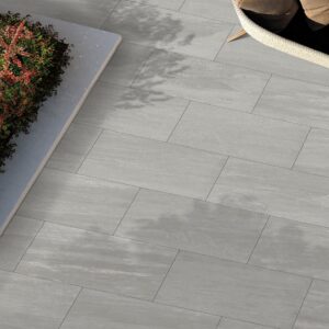 Kandla Grey Lifestyle02
