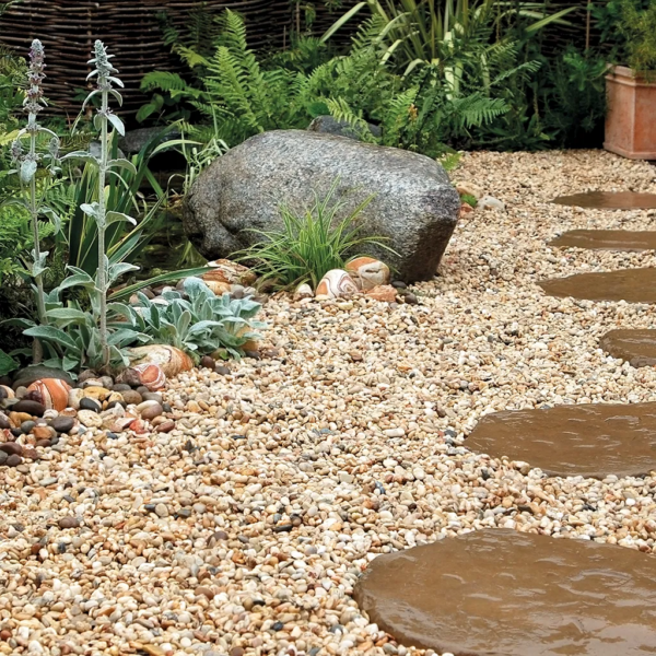 apricot gravel long rake spar lifestyle 01