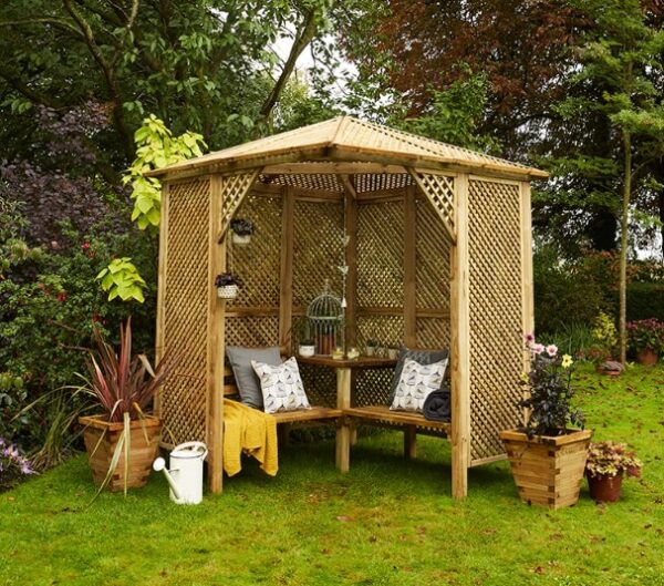 valencia corner arbour lifestyle